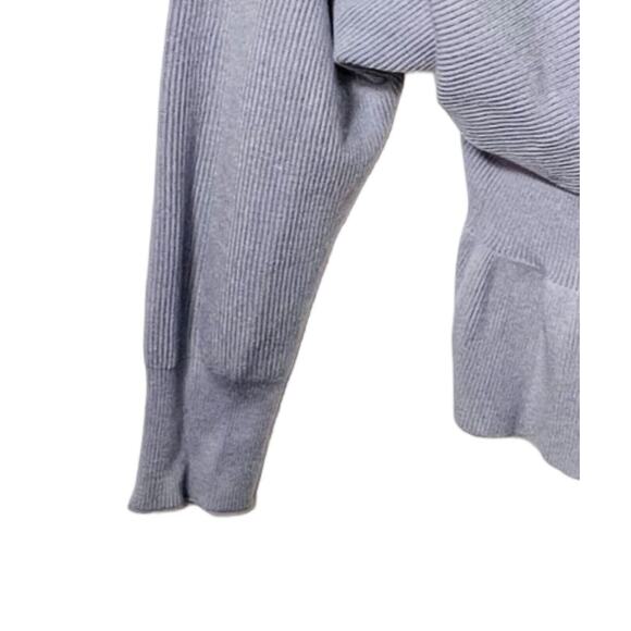 Zesica Womens Sweater Size XL Blue Gray Long Sleeve Pullover V Neck Peplum NWT - Picture 5 of 10